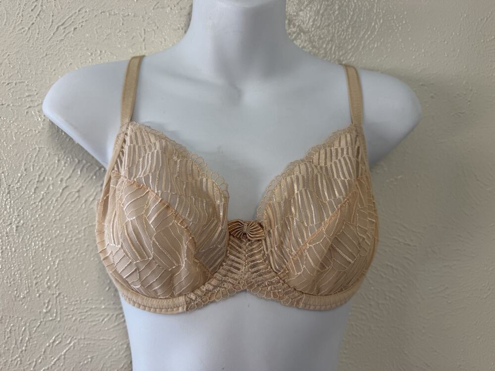 Wacoal La Femme full figure underwire bra women's 32D geometric lace 855117